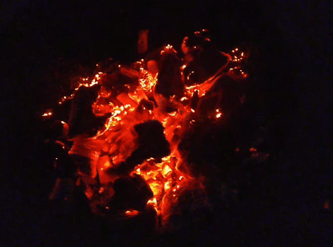 Feuersglut in der Feuerschale